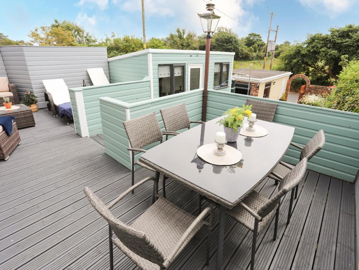 Arlan Villa Benllech Exterior photo